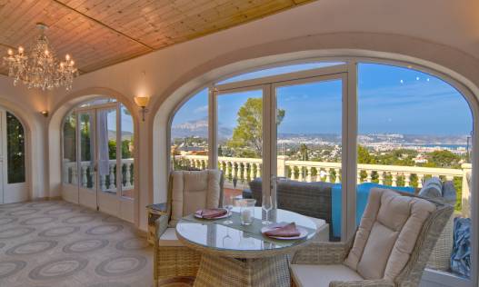 Bestaand - Villa - Jávea