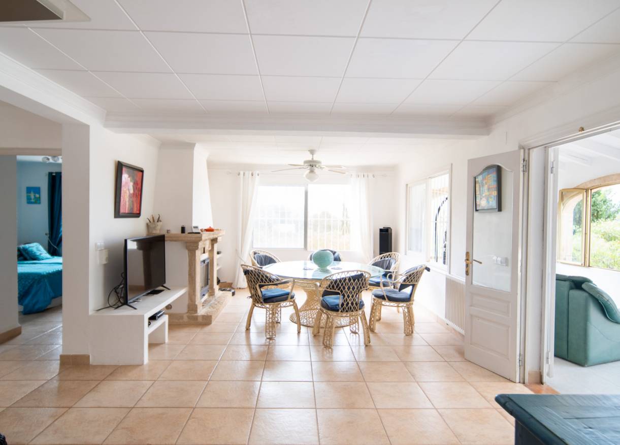 Bestaand - Villa - Jávea