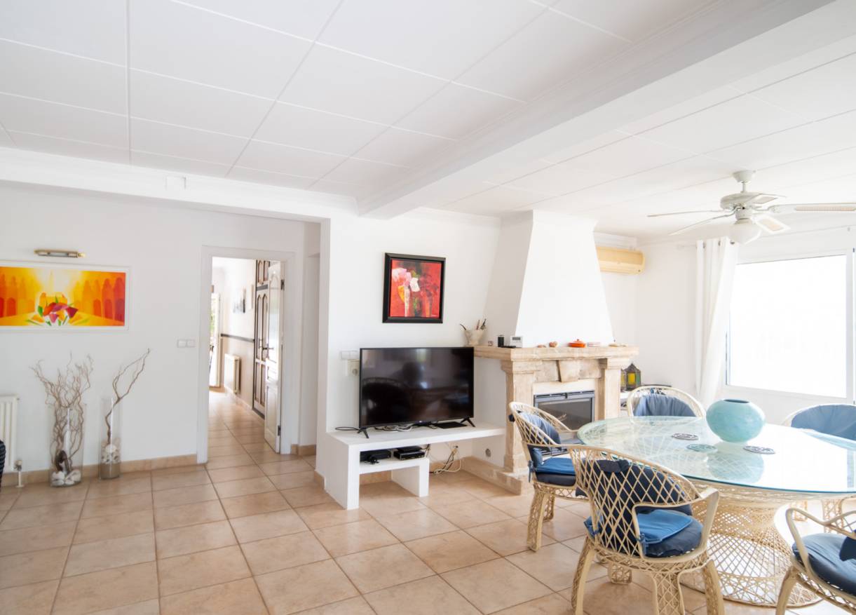 Bestaand - Villa - Jávea