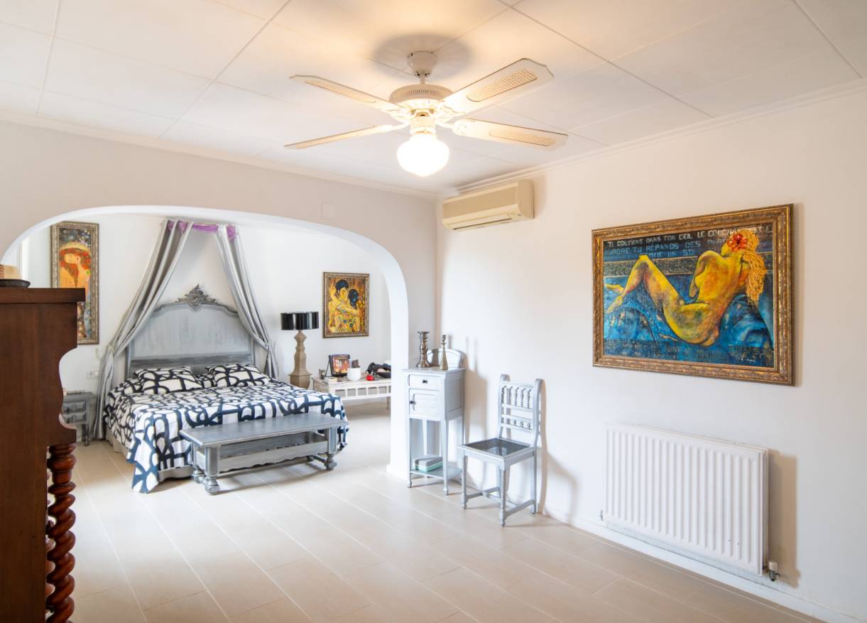 Bestaand - Villa - Jávea