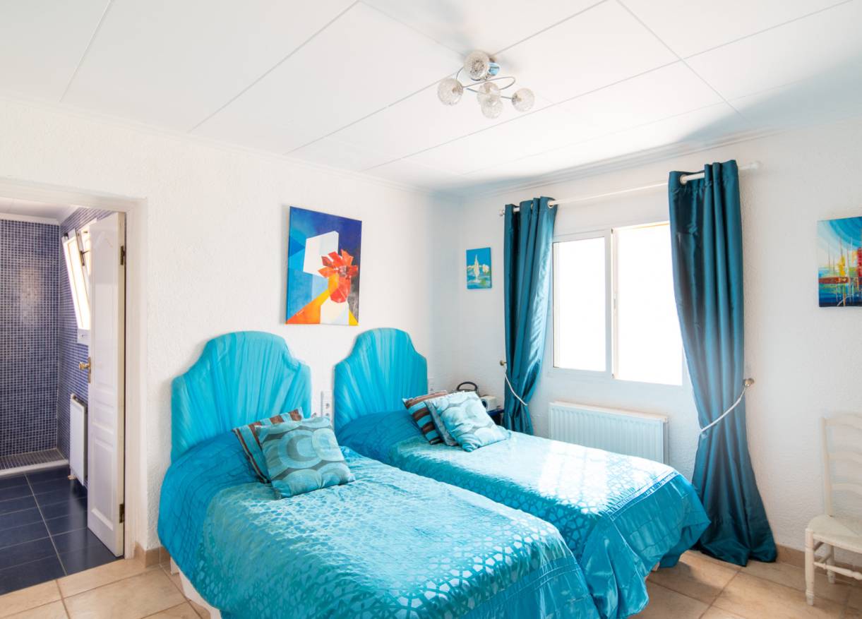 Bestaand - Villa - Jávea