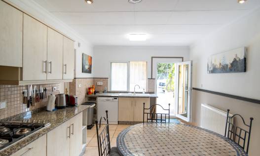 Bestaand - Villa - Jávea
