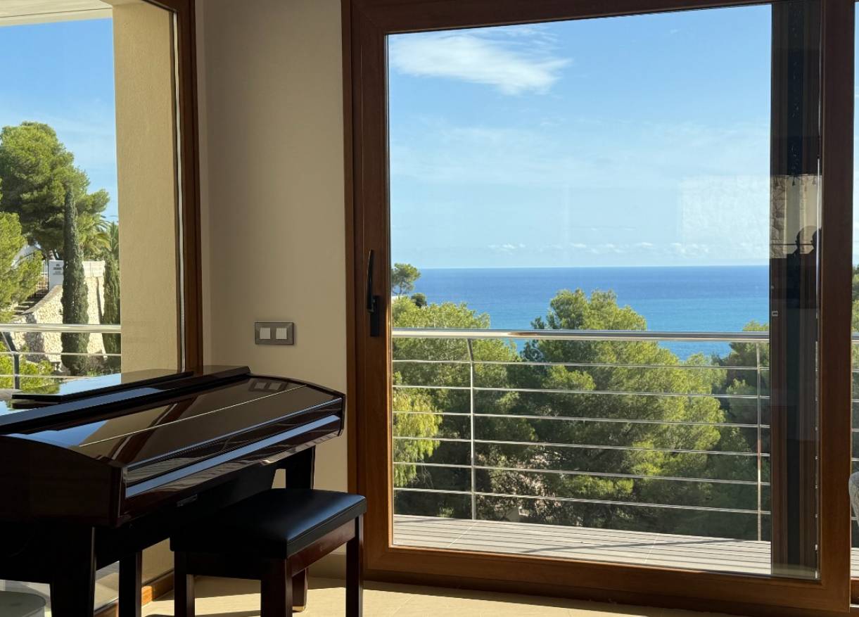 Bestaand - Villa - Jávea