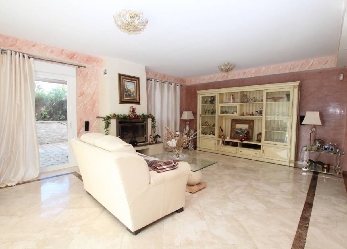 Bestaand - Villa - Marbella - Carib Playa