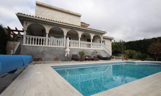 Bestaand - Villa - Marbella - Carib Playa