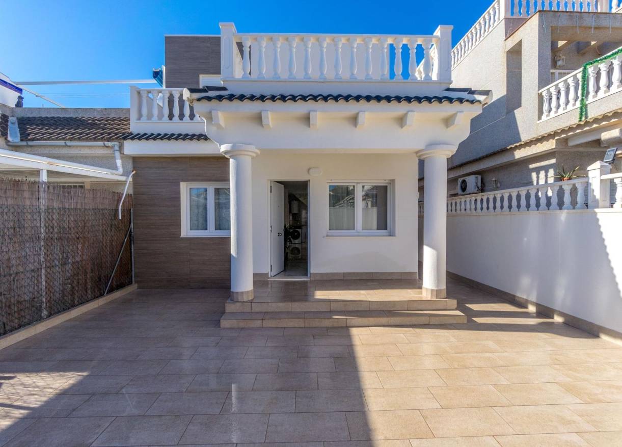 Lange tijd verhuur - Villa - Torrevieja - El Chaparral