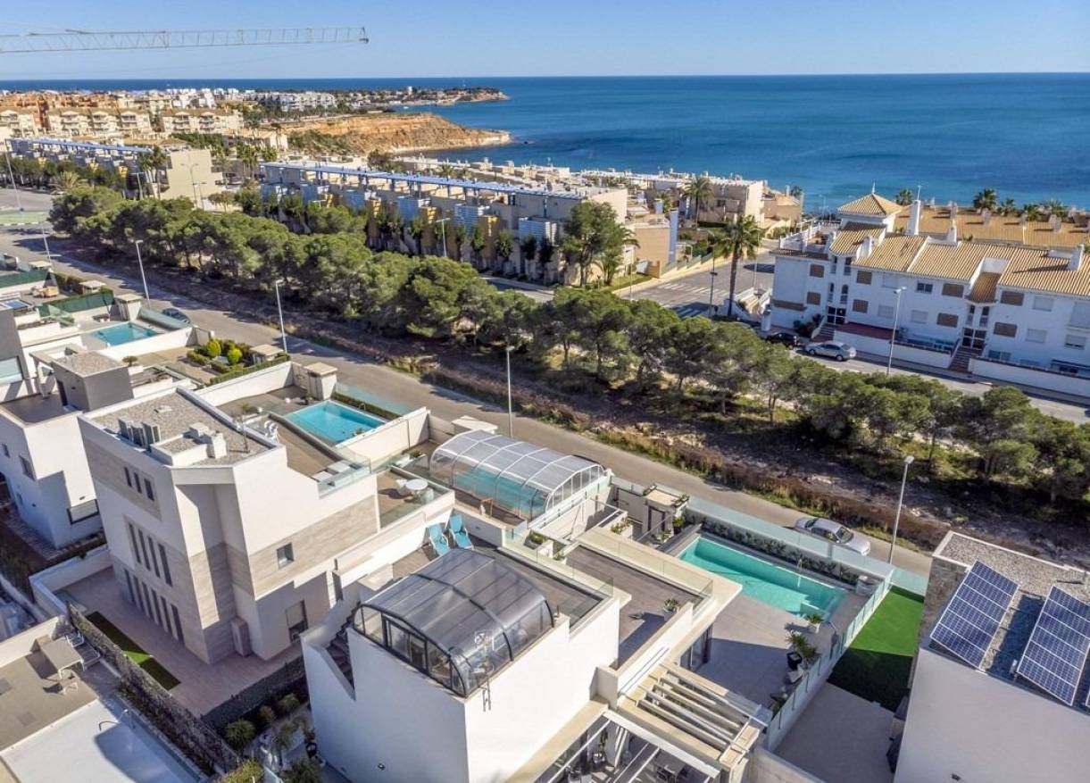 Bestaand - Villa - Orihuela Costa - Campoamor