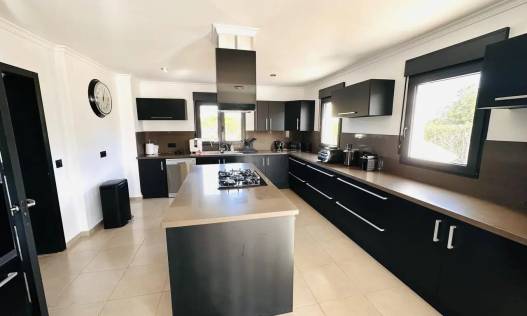 Bestaand - Villa - Jávea