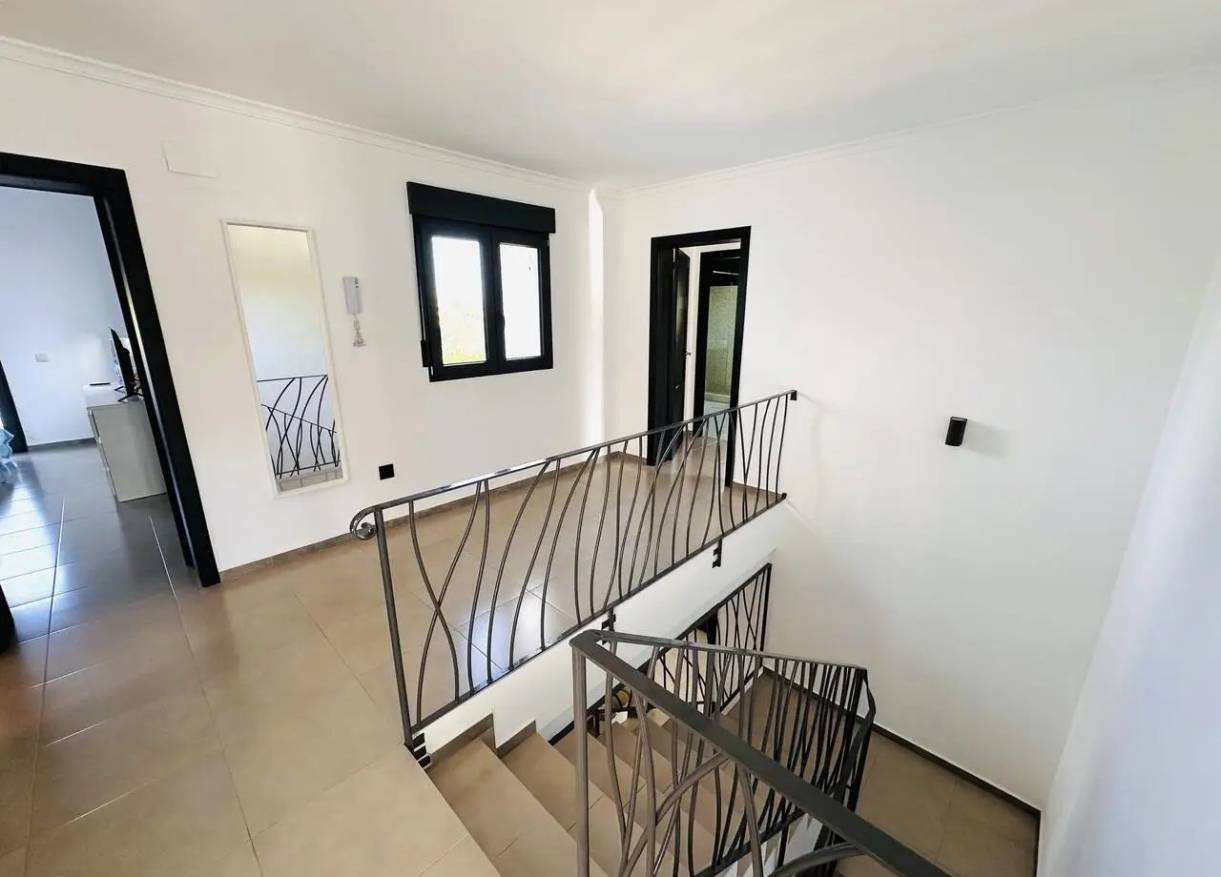 Bestaand - Villa - Jávea