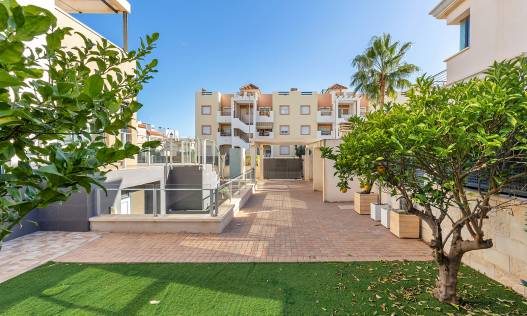 Bestaand - Villa - Orihuela Costa