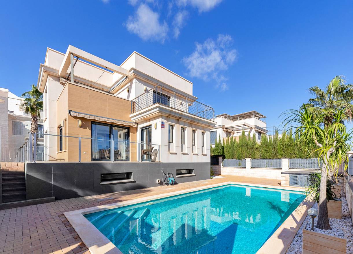 Bestaand - Villa - Orihuela Costa