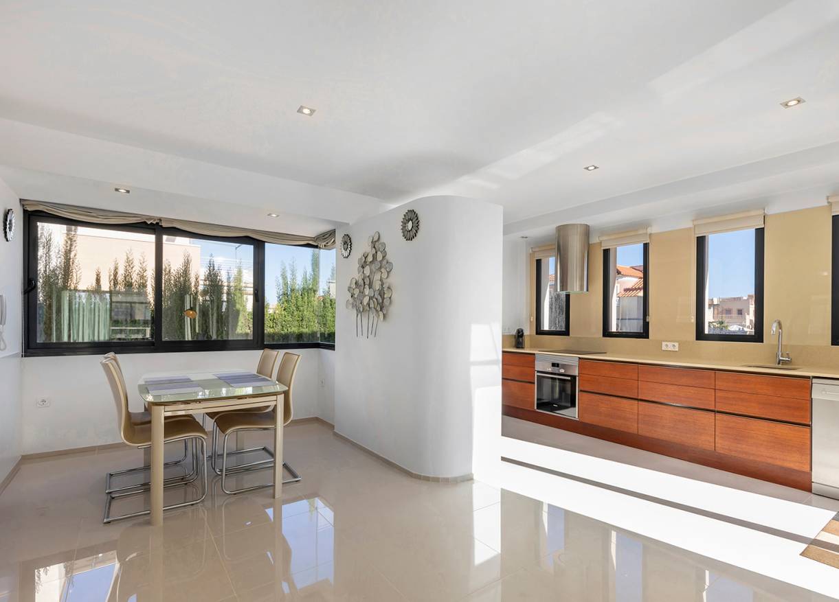 Bestaand - Villa - Orihuela Costa