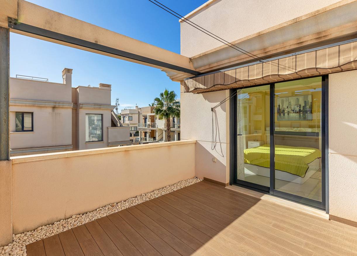 Bestaand - Villa - Orihuela Costa