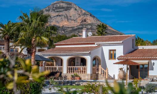 Bestaand - Villa - Jávea