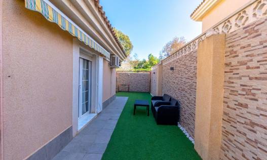 Bestaand - Townhouse / Semi-detached - Torrevieja - Los Balcones - Los Altos del Edén