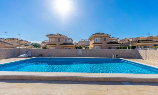 Bestaand - Townhouse / Semi-detached - Torrevieja - Los Balcones - Los Altos del Edén