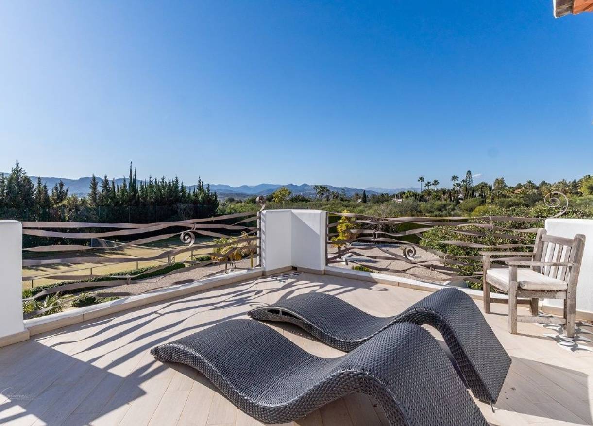 Bestaand - Villa - Jávea