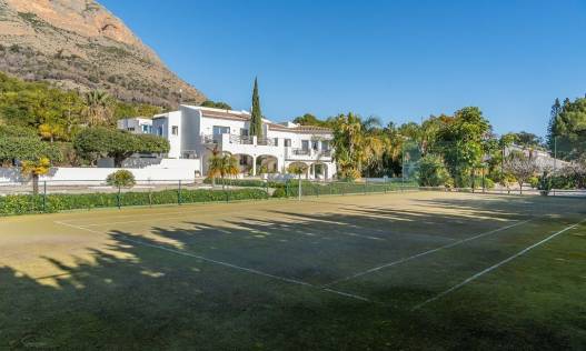 Bestaand - Villa - Jávea