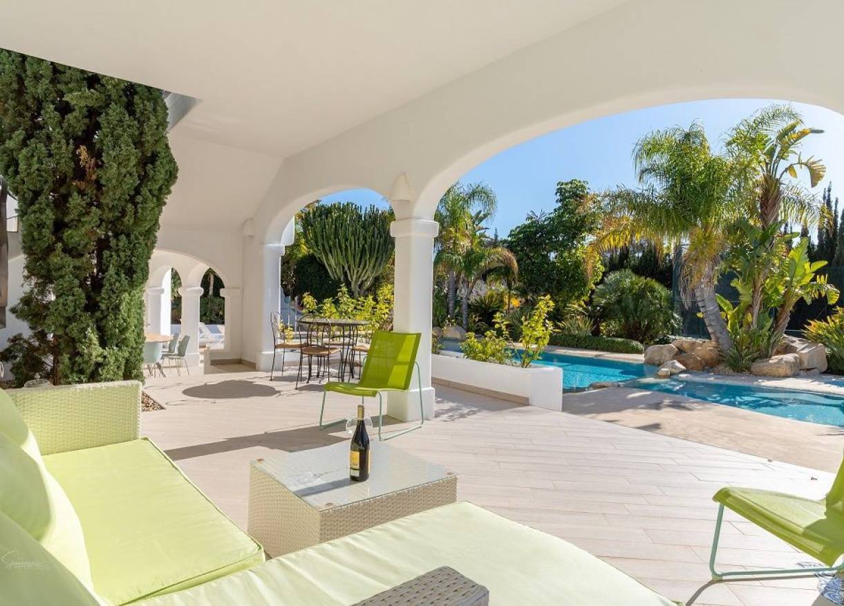 Bestaand - Villa - Jávea