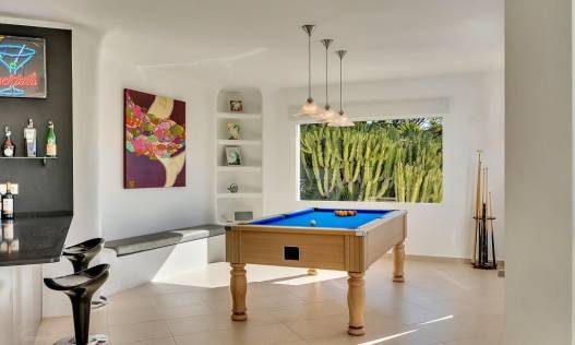 Bestaand - Villa - Jávea