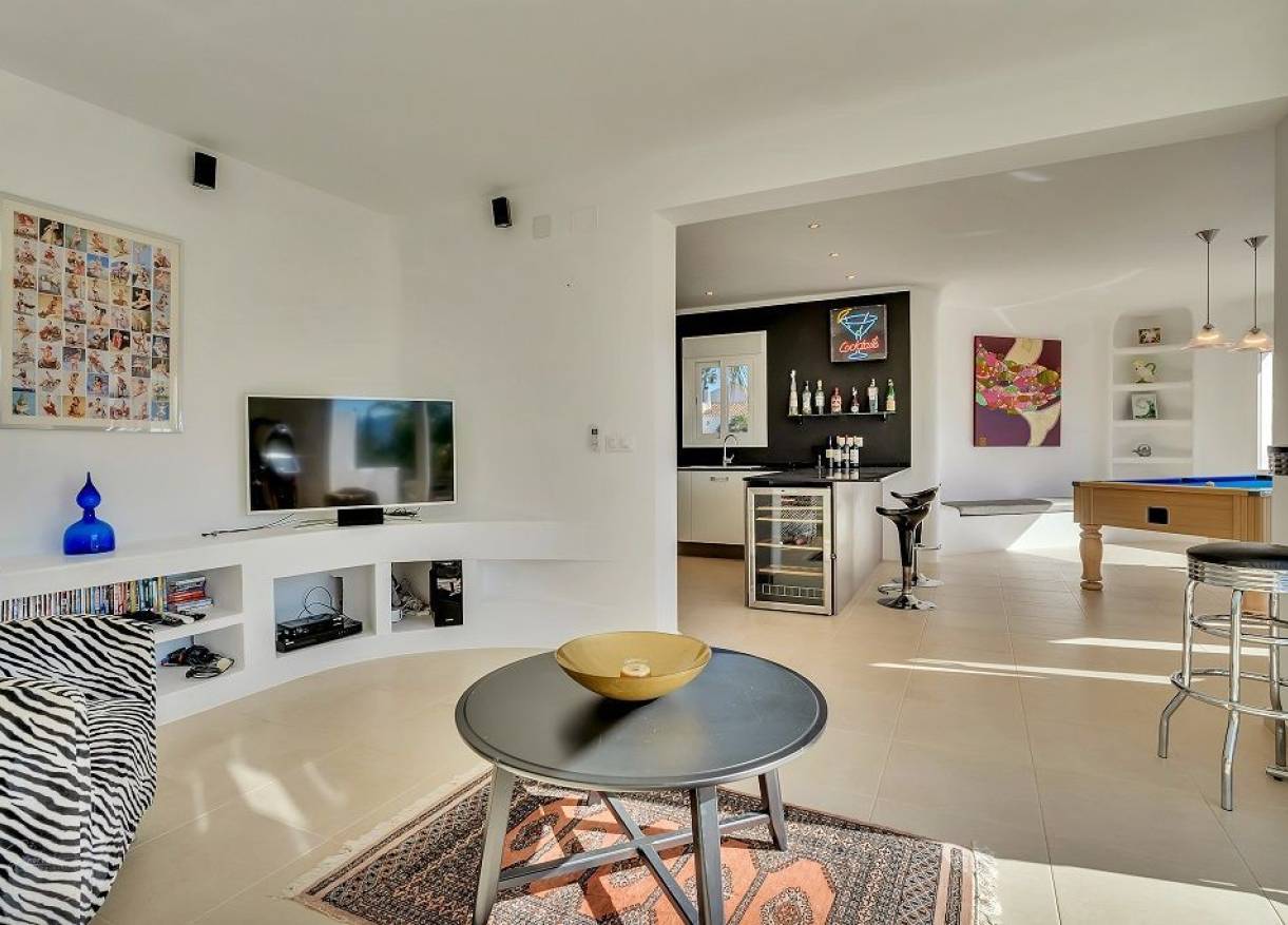 Bestaand - Villa - Jávea