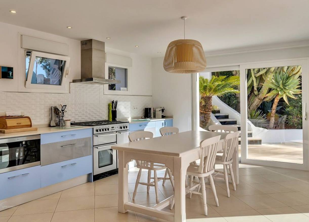 Bestaand - Villa - Jávea