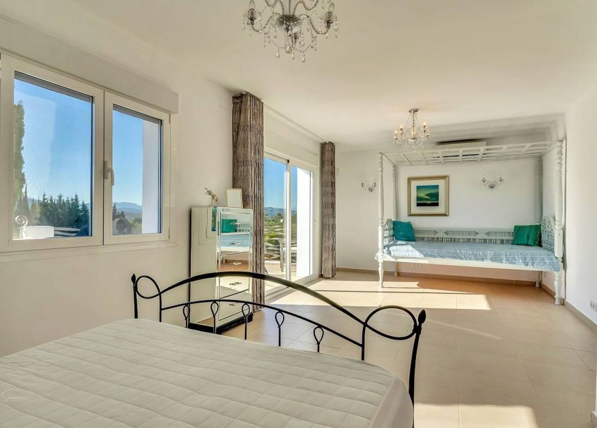 Bestaand - Villa - Jávea