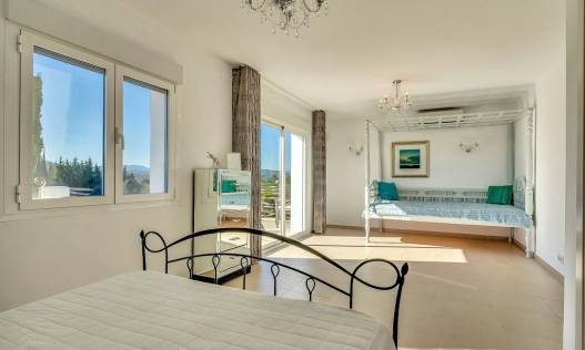 Bestaand - Villa - Jávea