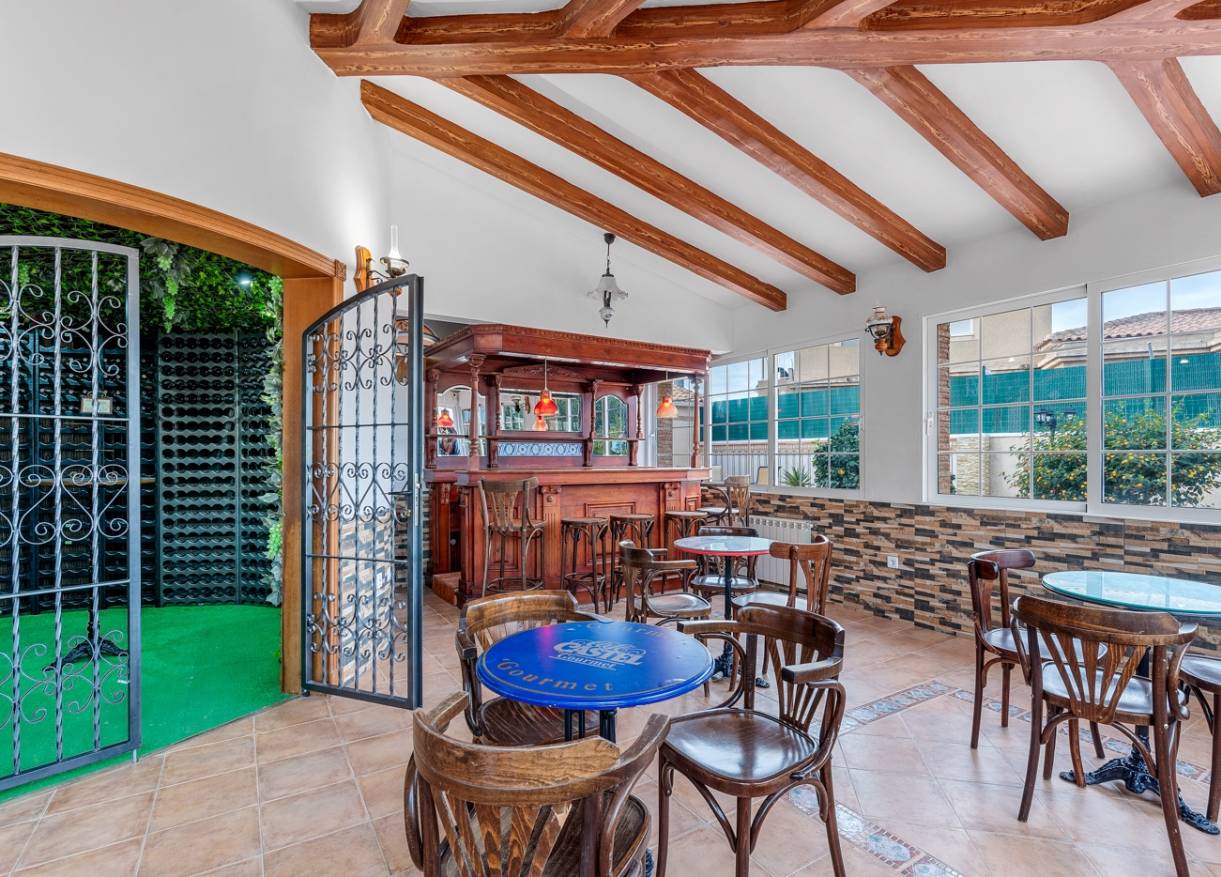 Bestaand - Villa - Torrevieja