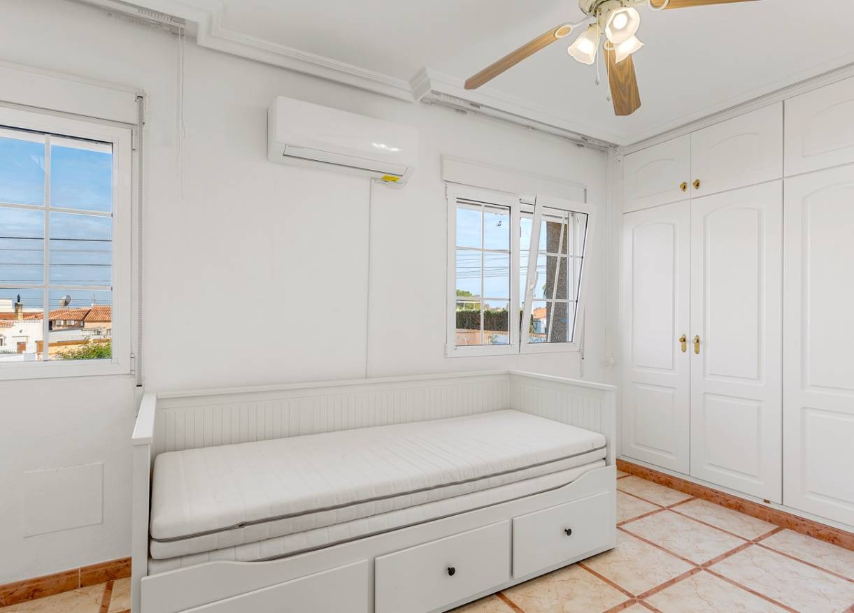 Bestaand - Villa - Torrevieja