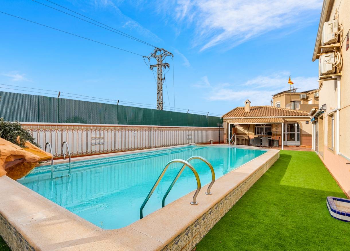 Bestaand - Villa - Torrevieja