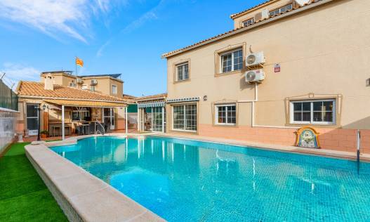 Bestaand - Villa - Torrevieja