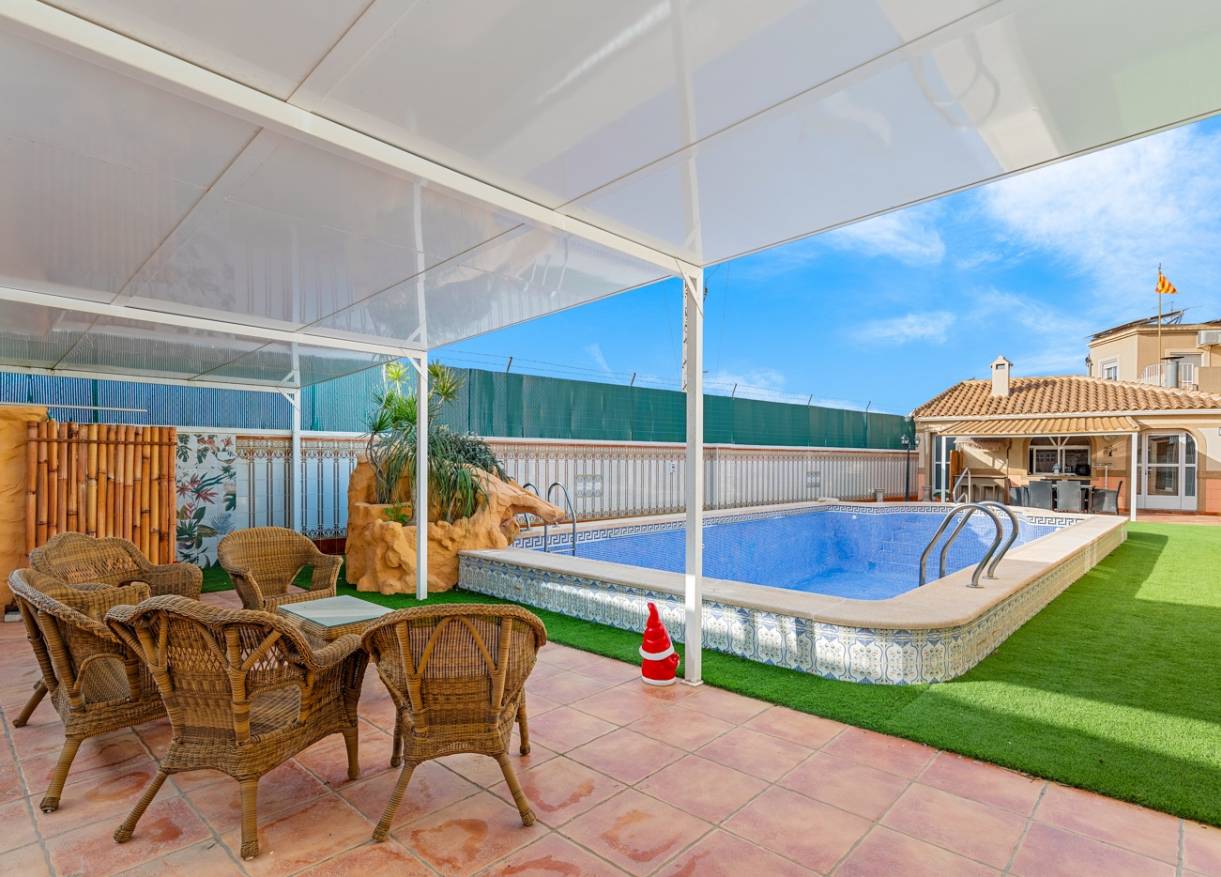 Bestaand - Villa - Torrevieja