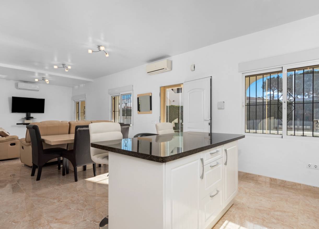 Bestaand - Villa - Torrevieja