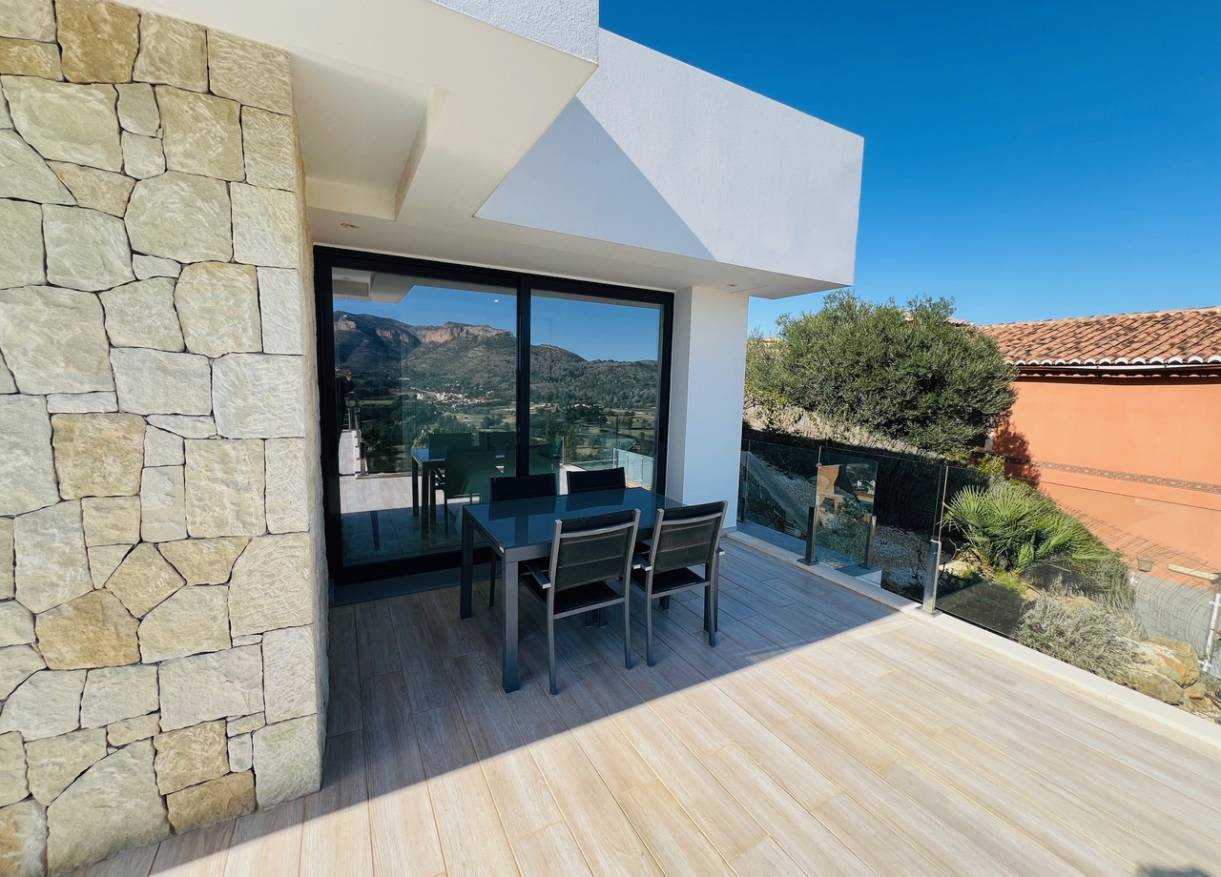 Bestaand - Villa - Denia