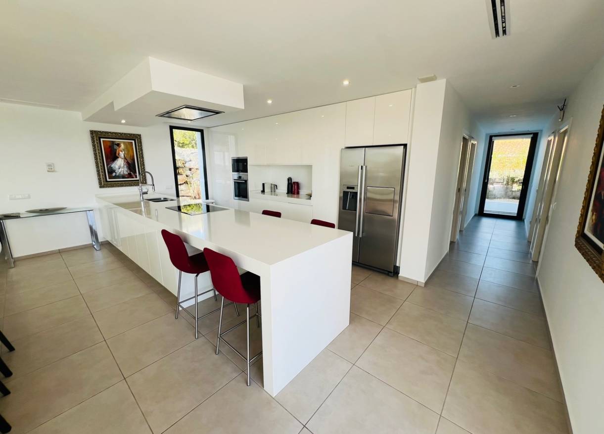 Bestaand - Villa - Denia
