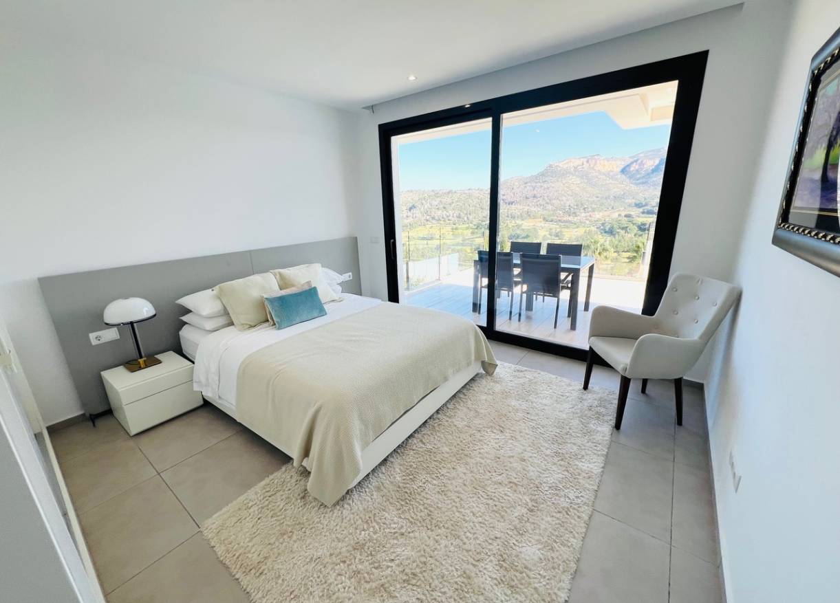Bestaand - Villa - Denia