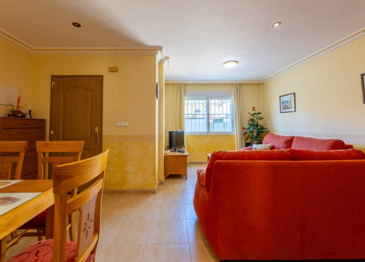 Bestaand - Townhouse / Semi-detached - Los Altos