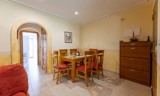 Bestaand - Townhouse / Semi-detached - Los Altos