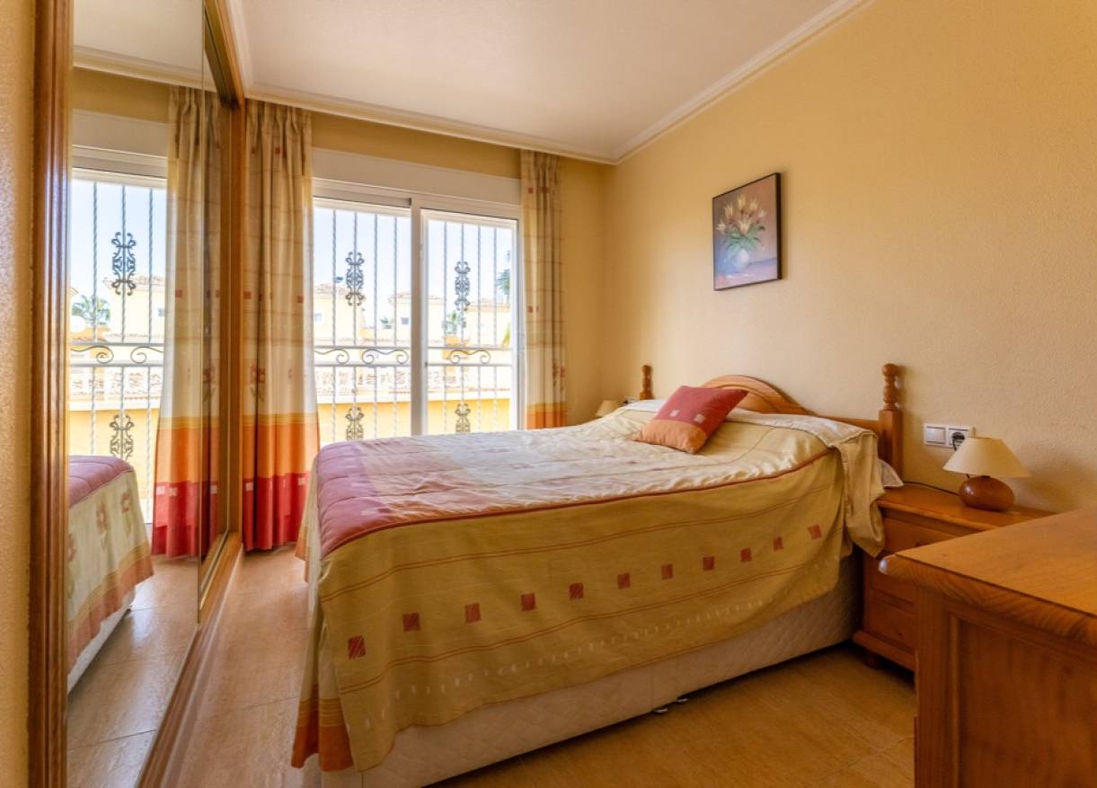Bestaand - Townhouse / Semi-detached - Los Altos