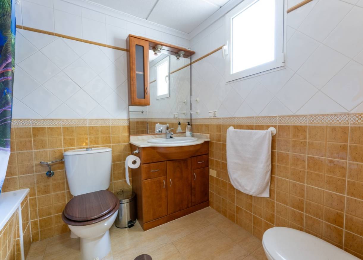 Bestaand - Townhouse / Semi-detached - Los Altos