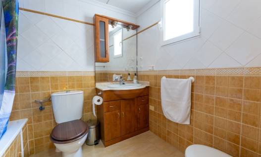 Bestaand - Townhouse / Semi-detached - Los Altos