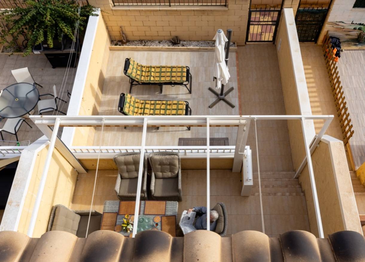 Bestaand - Townhouse / Semi-detached - Los Altos