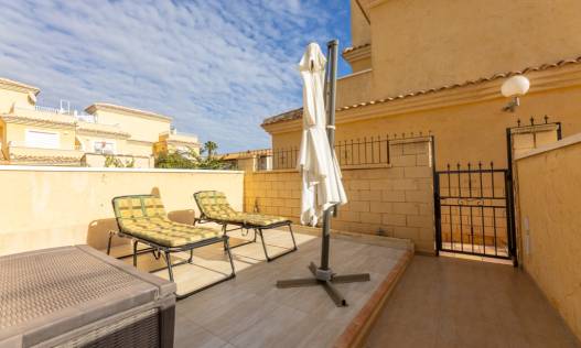 Bestaand - Townhouse / Semi-detached - Los Altos