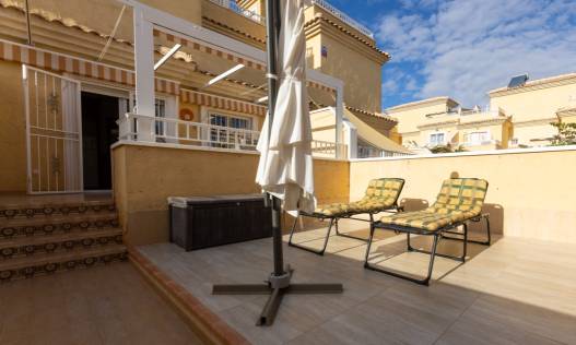 Bestaand - Townhouse / Semi-detached - Los Altos