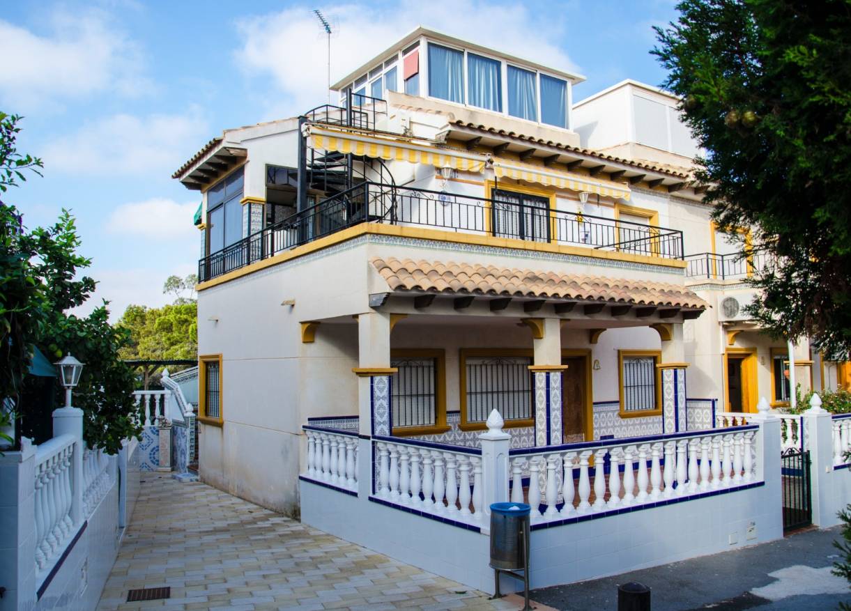 Bestaand - Townhouse / Semi-detached - Orihuela Costa
