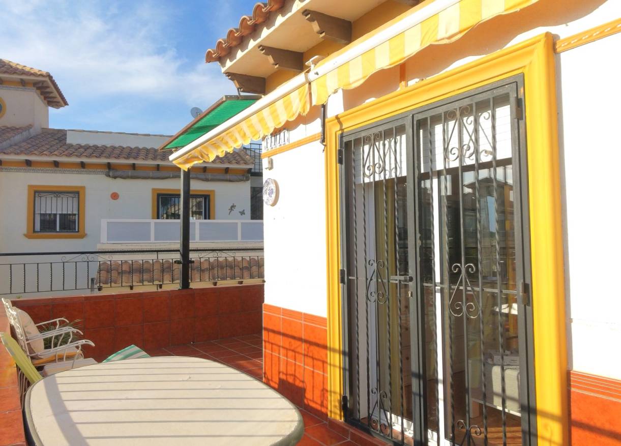 Bestaand - Townhouse / Semi-detached - Orihuela Costa