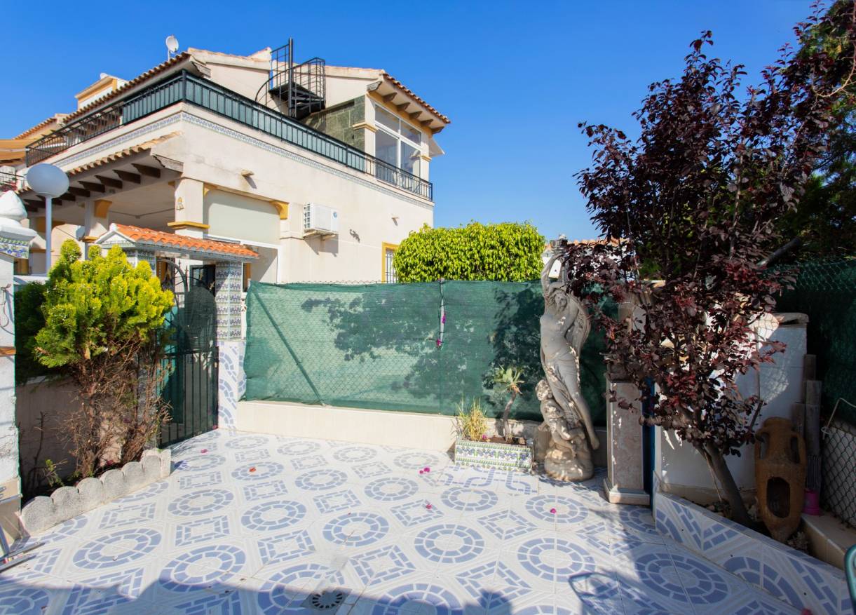 Bestaand - Townhouse / Semi-detached - Orihuela Costa