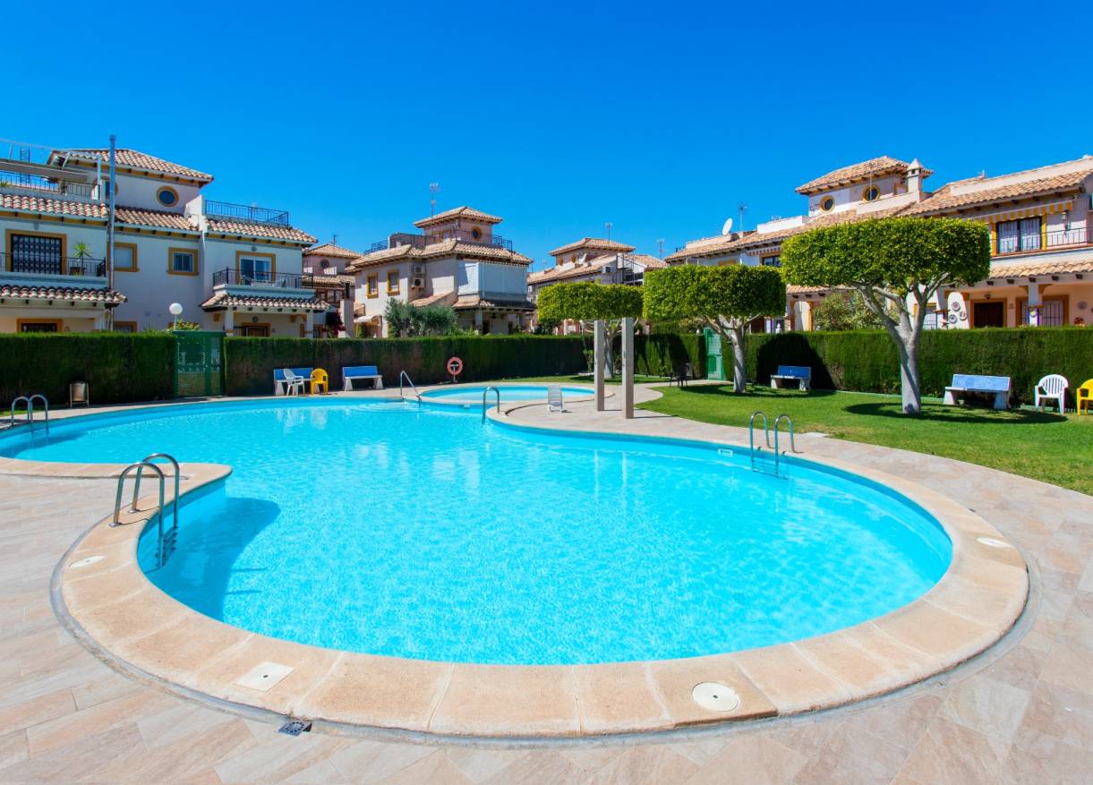 Bestaand - Townhouse / Semi-detached - Orihuela Costa