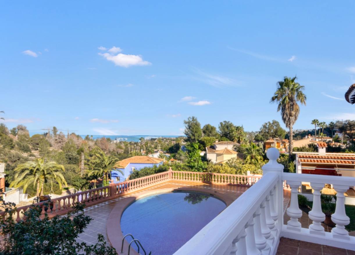 Bestaand - Villa - Denia